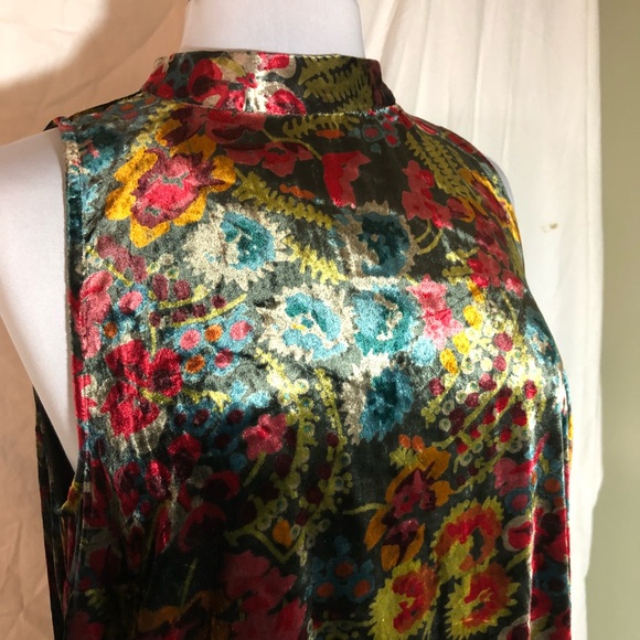 LOFT Dresses & Skirts - Velvet sleeveless dress - Large